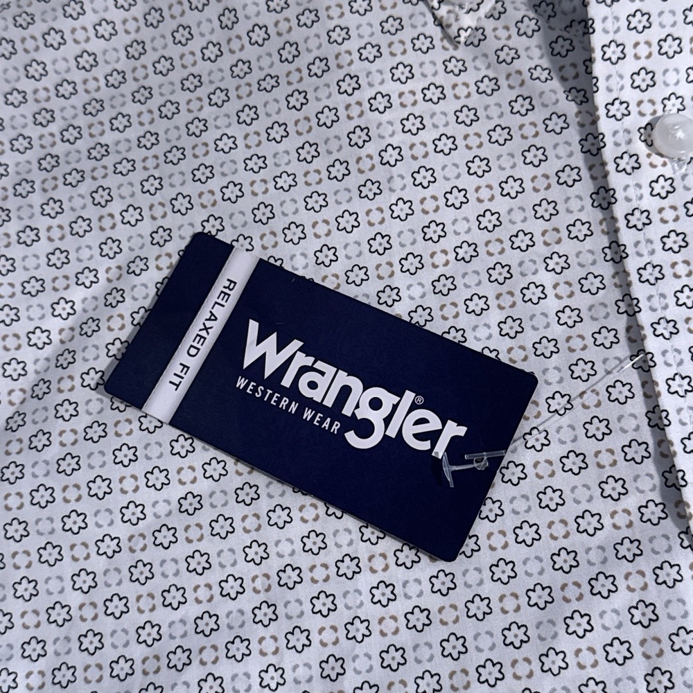 NEW Wrangler Men's Size Small White Floral Short Sleeve Western Shirt S